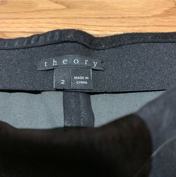 Theory lamb leather skirts midi size  2 - Picture 8 of 8